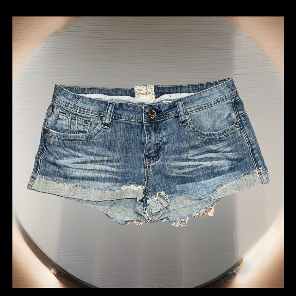 Vintage Mudd Distressed Raw Frayed Low Rise Blue Denim Jean Shorts( Daisy Dukes)